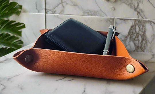 Mens PU Leather Valet Tray in Brown or Black by ArchieSoul ManAlways misplacing your keys, wallet, even your wedding ring?  You need a valet tray in your life. Keep all of your everyday things in one place when you're not usingAccessories For MenArchieSoul ManArchieSoul MenMens PU Leather Valet Tray