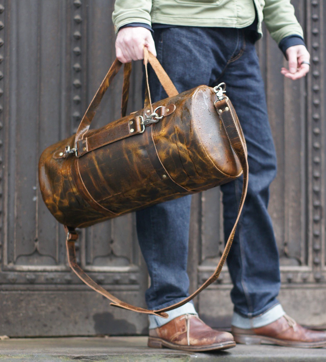 The Battlefield Barrel -  Mens Leather Duffel Bag by ArchieSoul Man + FreThe Style
Our Battlefield Barrel bag is a classic barrel design which provides that rugged masculine look, great capacity, and perfect for carry on baggage.
Extremely hLeather Duffle BagArchieSoul ManArchieSoul MenBattlefield Barrel